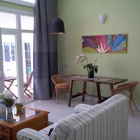 Villa Myrhia *