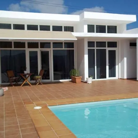 Villa Myrhia *